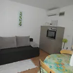 Urbajs דירה ורסאר